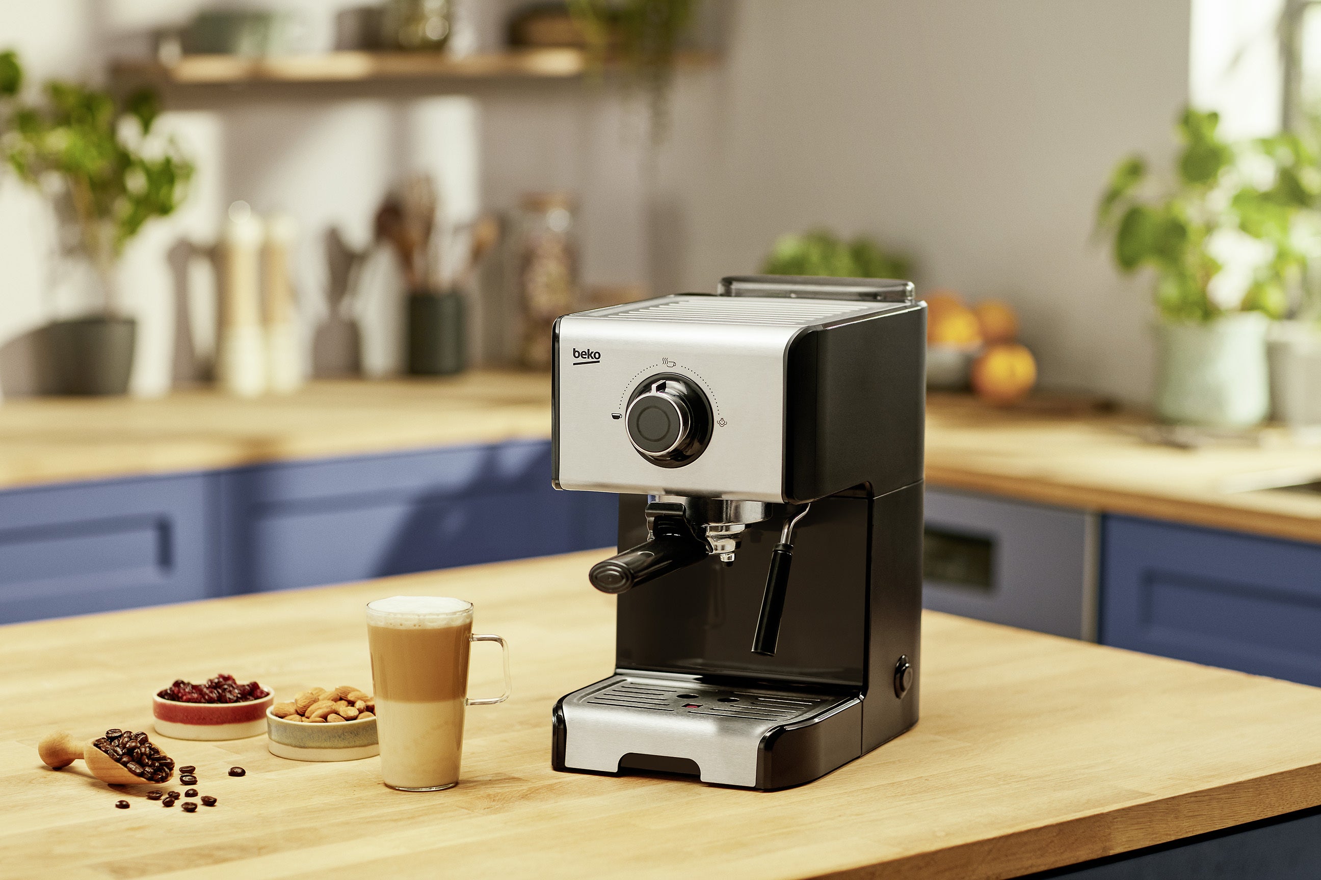 Beko Espresso Coffee Machine - CEP5152B | Kitchen Appliance | Halabh.com
