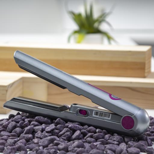 Geepas Rechargeable Hair Straightener | Best Personal Care Accessories in Bahrain | Halabh
