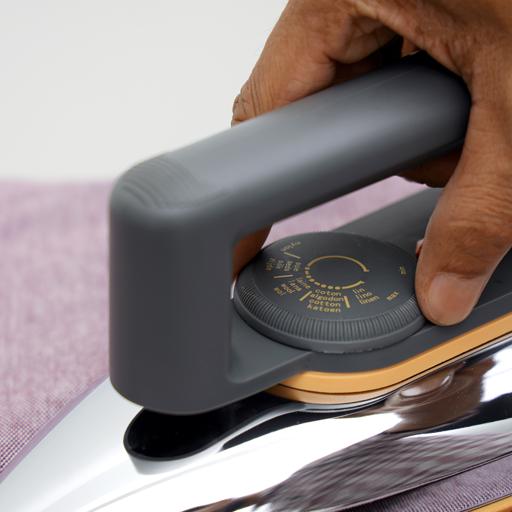 Krypton Dry Iron - KNDI5217 | Krypton | KNDI5217 | Dry Iron | Clothing Care | Home Appliance | Wrinkle-Free | Professional Ironing | Halabh.com