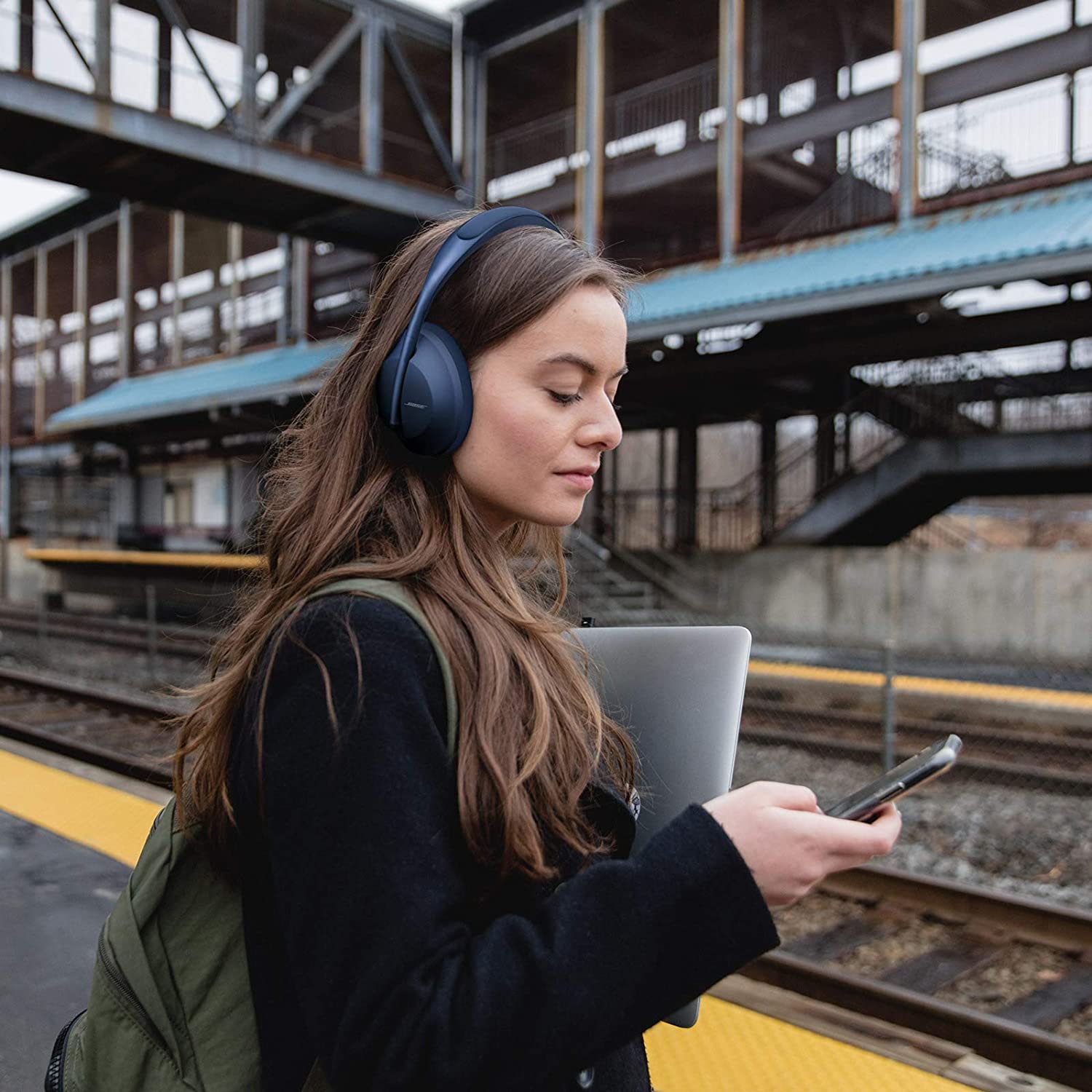 Bose Noise Cancelling Wireless Bluetooth Headphones 700 Blue